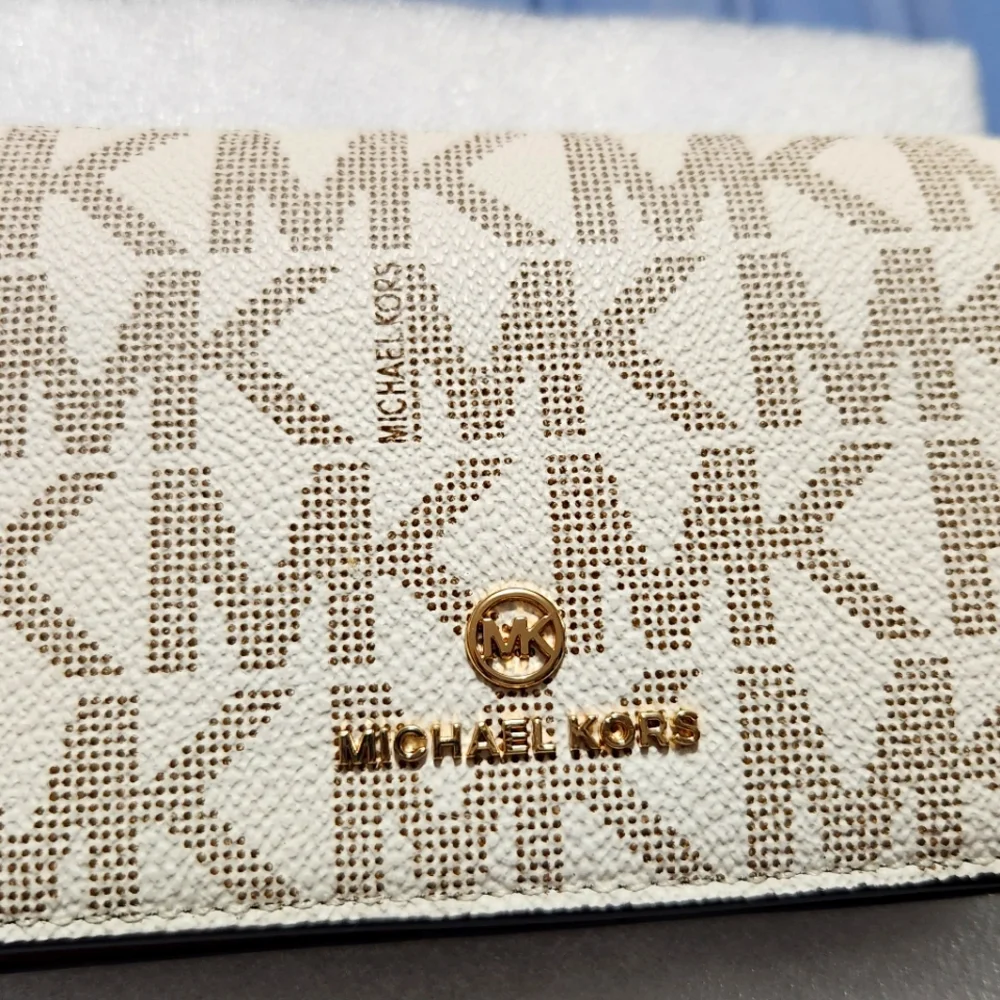 Wallet - Picture 1 of 2